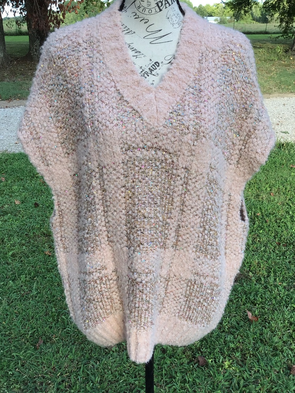B.-YU Soft Pink V-Neck Sparkle 3% Alpaca 7% Lana  Knit Oversized Sweater Poncho